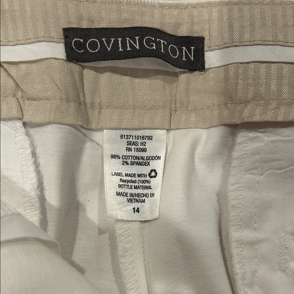 Covington Women's White Cargo Shorts - Picture 3 of 3